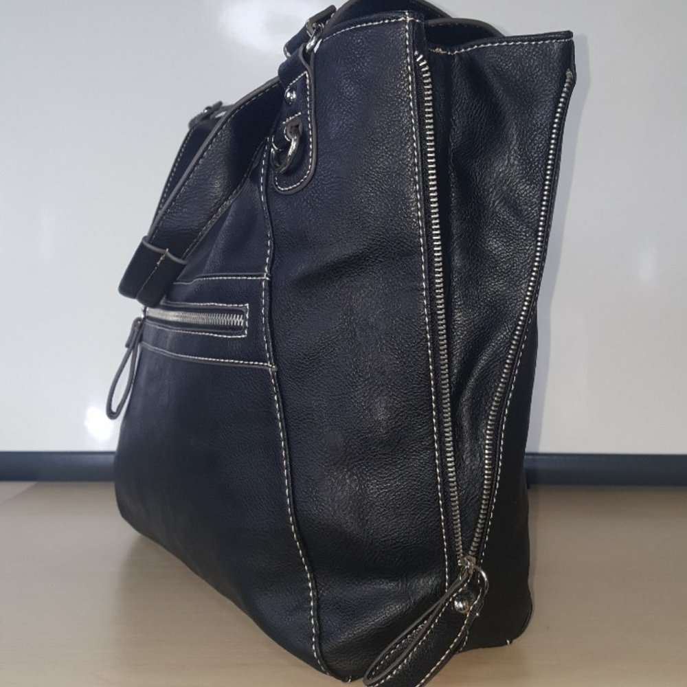 Kenneth Cole Tote - Picture 4 of 4